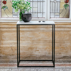 Kis előszoba asztal fehér